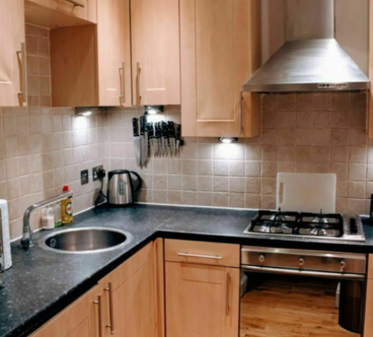 1 Bedroom Apartment In Leafy Morningside Edynburg